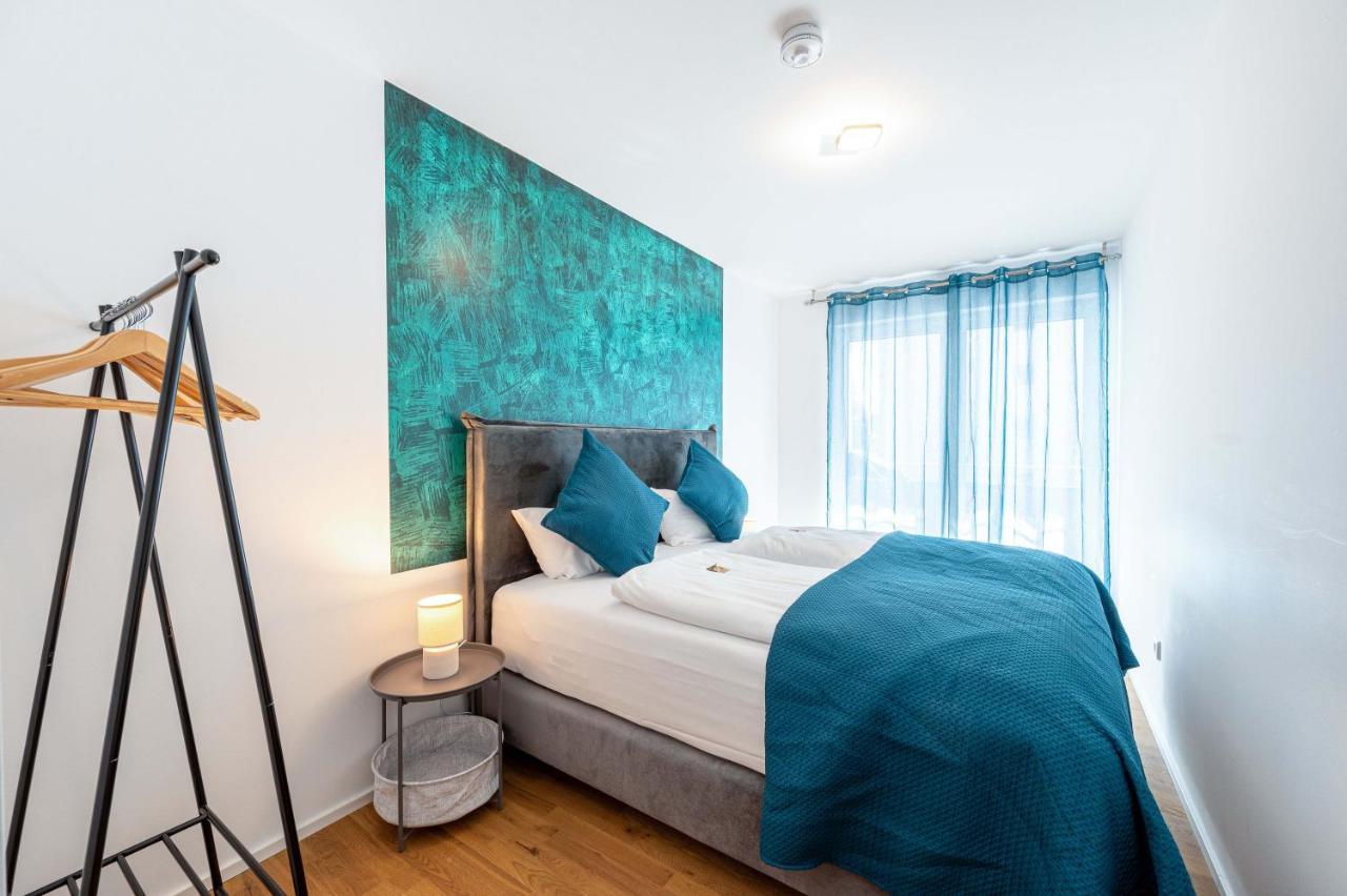 Lit Living: Luxus - Box Spring - Parking - Terrace Apartment Ludwigshafen am Rhein Bagian luar foto