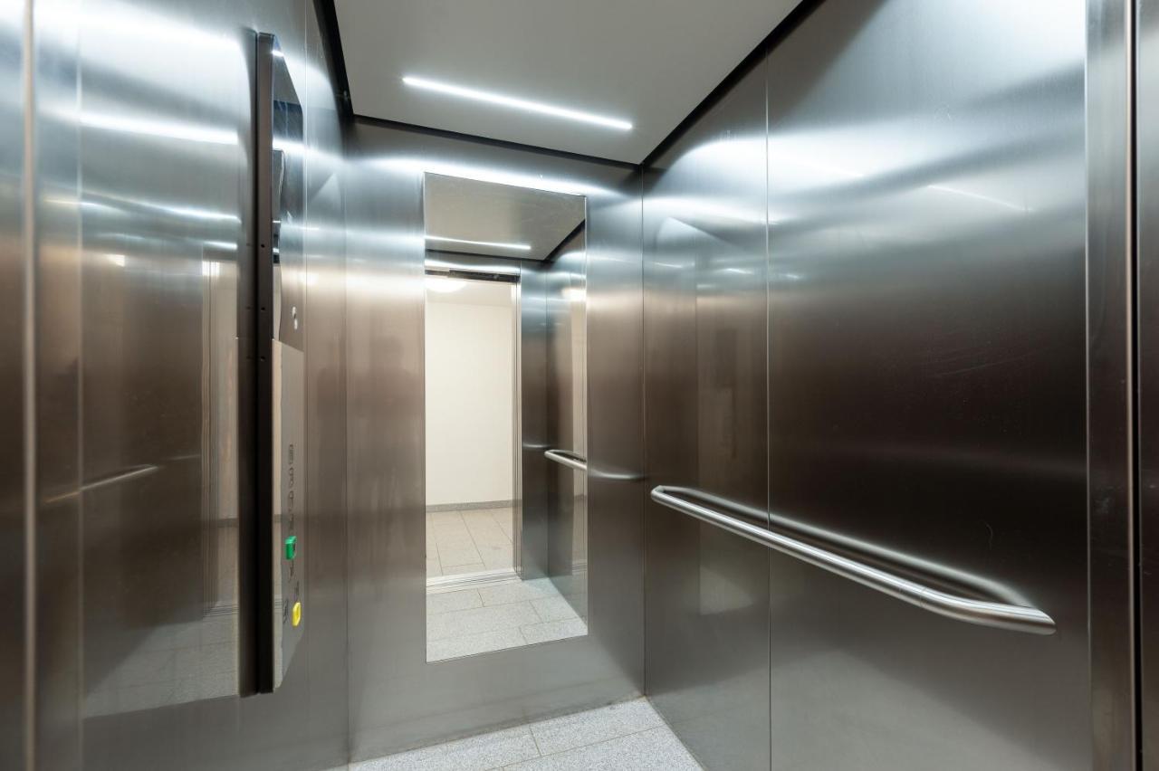 Lit Living: Luxus - Box Spring - Parking - Terrace Apartment Ludwigshafen am Rhein Bagian luar foto