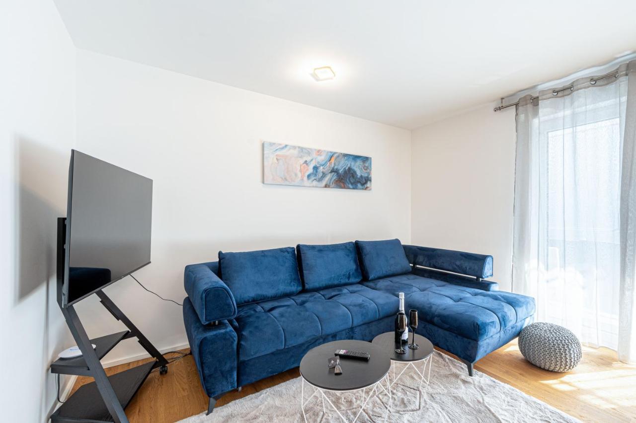 Lit Living: Luxus - Box Spring - Parking - Terrace Apartment Ludwigshafen am Rhein Bagian luar foto