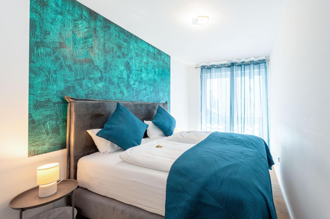 Lit Living: Luxus - Box Spring - Parking - Terrace Apartment Ludwigshafen am Rhein Ruang foto