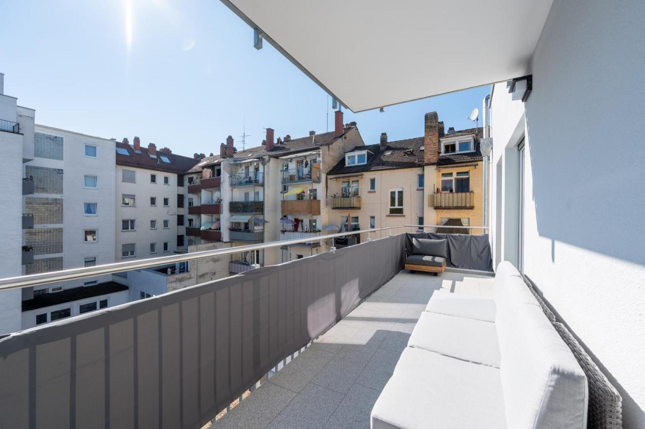 Lit Living: Luxus - Box Spring - Parking - Terrace Apartment Ludwigshafen am Rhein Ruang foto