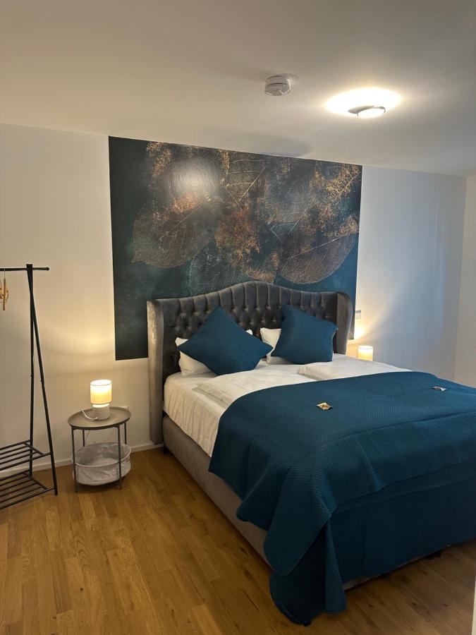 Lit Living: Luxus - Box Spring - Parking - Terrace Apartment Ludwigshafen am Rhein Ruang foto